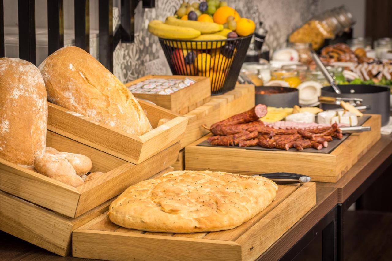 Hotel Lavender Krakow Luaran gambar